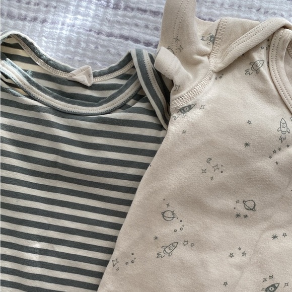 Quincy Mae 6-12mo - Picture 2 of 2